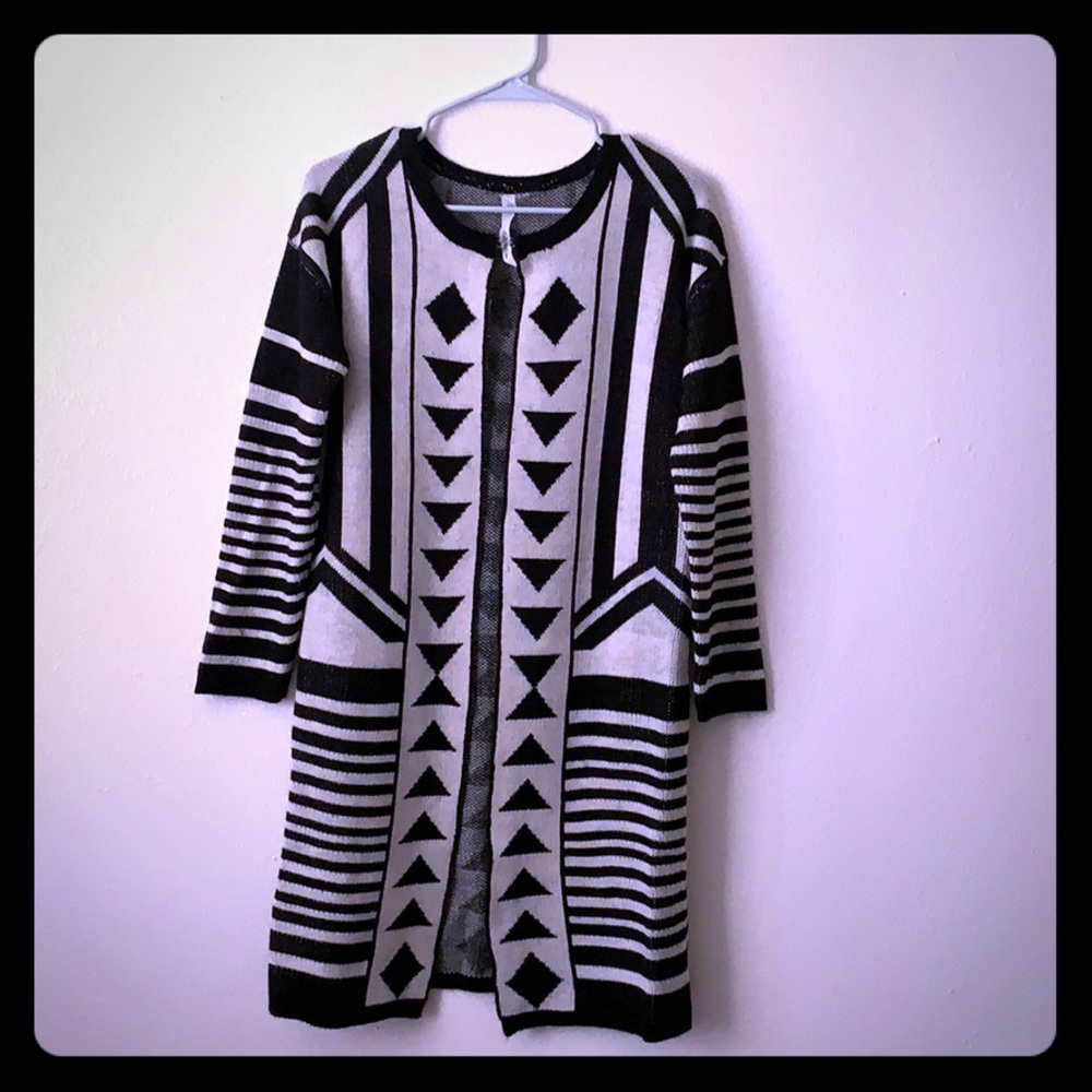 NY COLLECTION SOUTHWEST STYLE LONG CARDIGAN SIZE SMALL